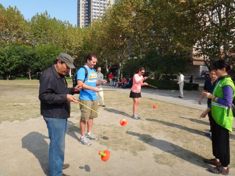 half-day-old-shanghai-small-group-bike-tour-day-night