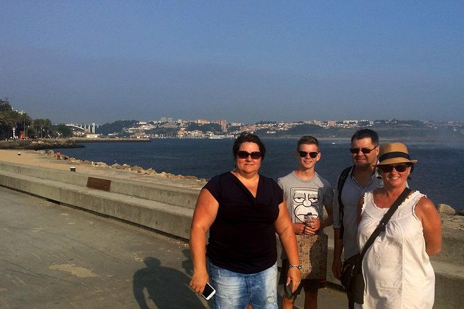 half-day-porto-and-beach-side-small-group-tour-with-tastings