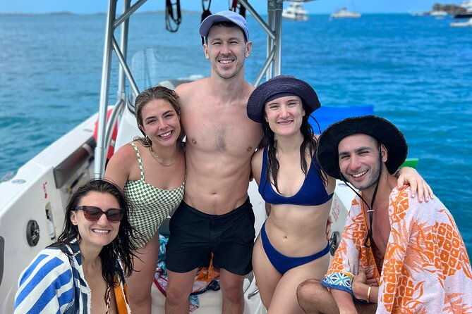 half-day-private-boat-experience-with-appetizer-and-drinks