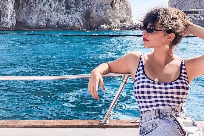half-day-private-boat-tour-of-capri
