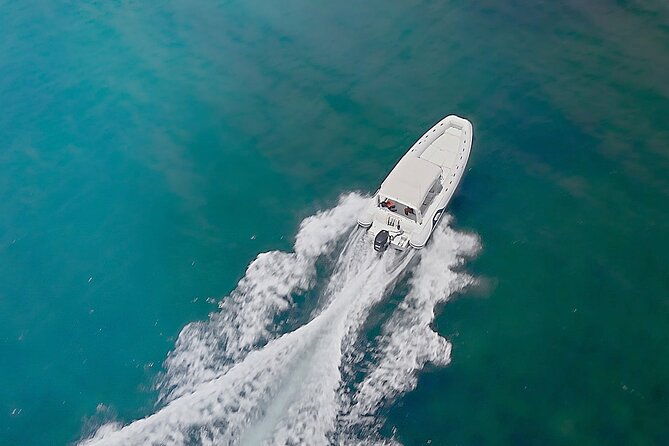 half-day-private-cruise-tour-in-santorini