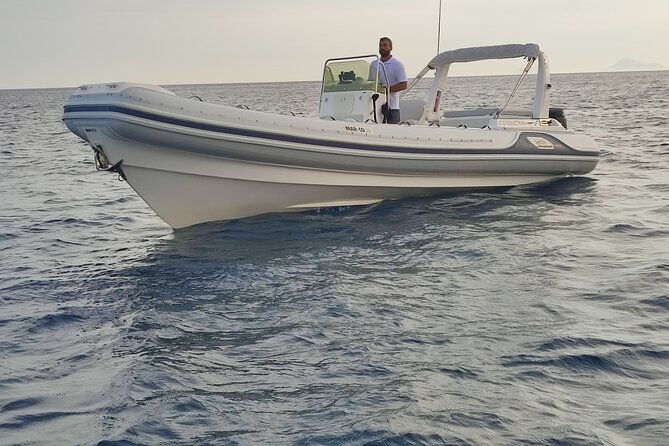 half-day-private-cruise-tour-in-santorini