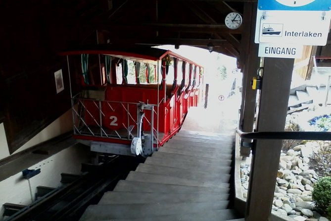 half-day-private-giessbach-falls-and-lake-brienz-from-interlaken