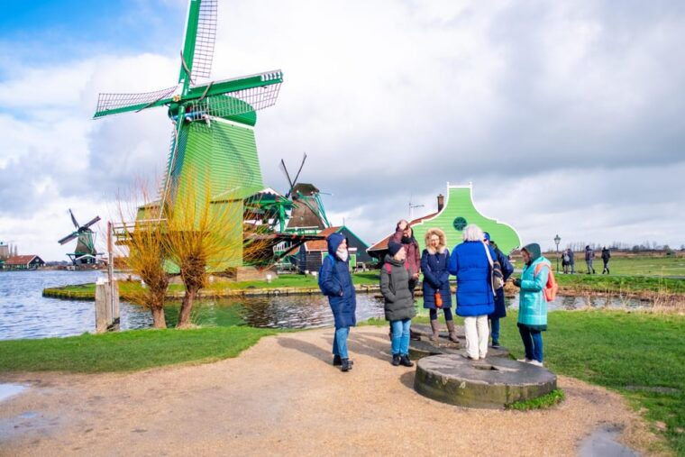 half-day-private-guided-sightseeing-tour-of-zaanse-schans-2