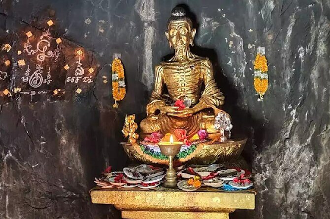 Half Day Private Guided Tour in Bodh Gaya & Dungeshwari Caves - Discovering Bodh Gaya: An Authentic Spiritual Journey