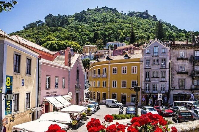 half-day-private-panoramic-tour-to-sintra-and-cascais-from-lisbon