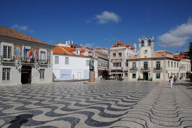 half-day-private-panoramic-tour-to-sintra-and-cascais-from-lisbon