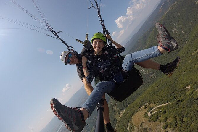 half-day-private-paragliding-adventure-in-rome-peter-pan-flight