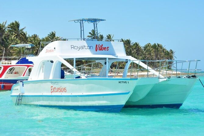 half-day-private-party-boat-and-snorkeling-in-punta-cana