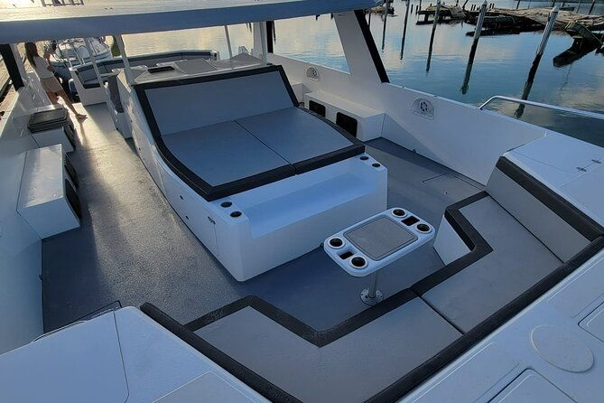 half-day-private-power-cat-charter