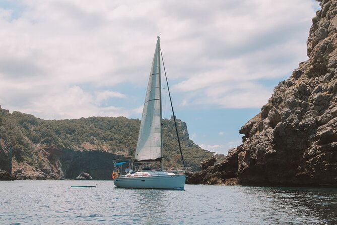 half-day-private-sailing-tour-along-the-tramuntana-coast