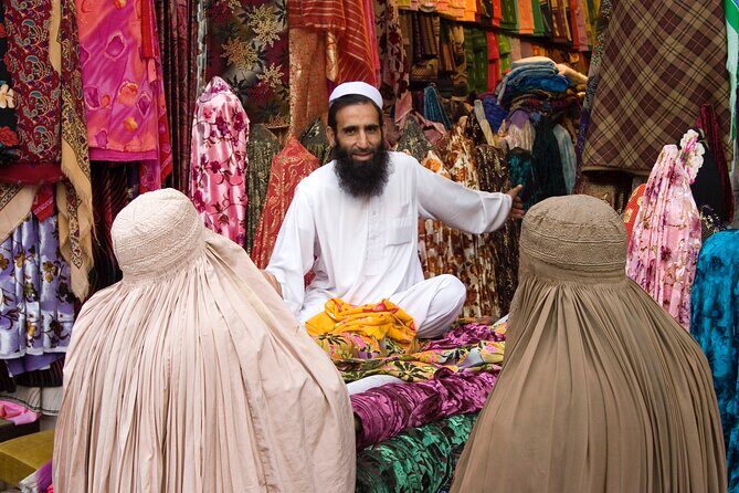 Half Day Private Shopping Tour for Ladies in Lahore - FAQ