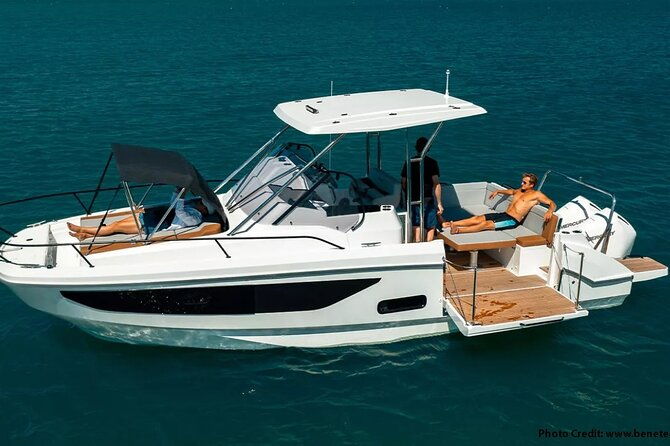 half-day-private-swimming-cruise-along-the-athenian-riviera