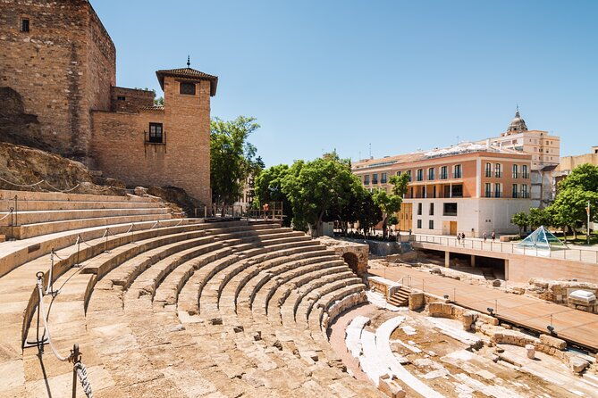 half-day-private-taxi-tour-to-malaga-historic-center-2