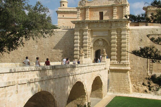 half-day-private-tour-around-the-island-in-malta