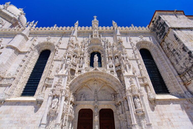 half-day-private-tour-in-lisbon-2