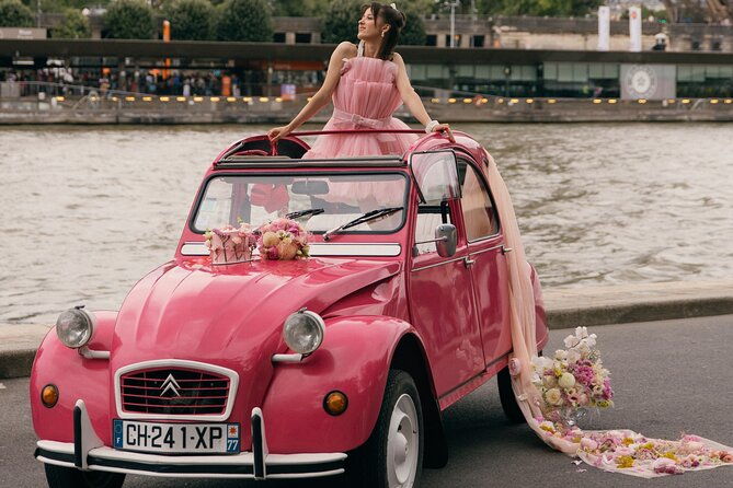 half-day-private-tour-in-paris-with-pink-citroen-2cv