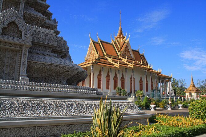 Half Day Private Tour in Phnom Penh with An Expert Guide - A Closer Look at the Tour Experience in Phnom Penh