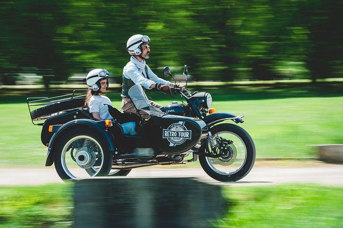 half-day-private-tour-in-saint-emilion-in-a-sidecar