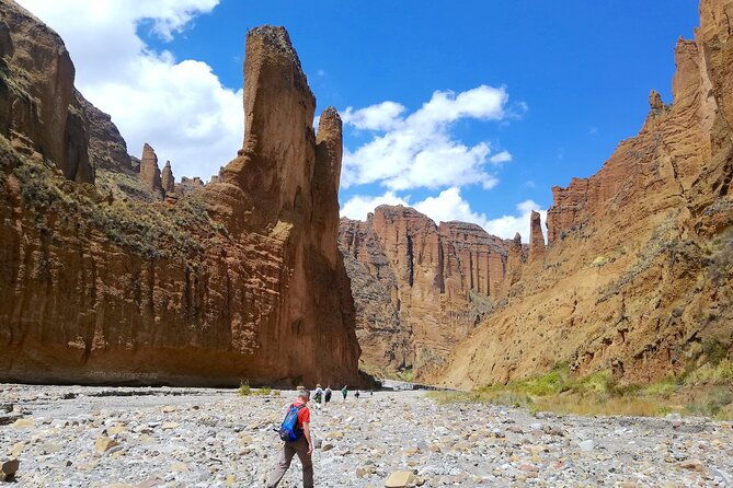 half-day-private-tour-in-valle-de-las-animas-and-palca-canyon