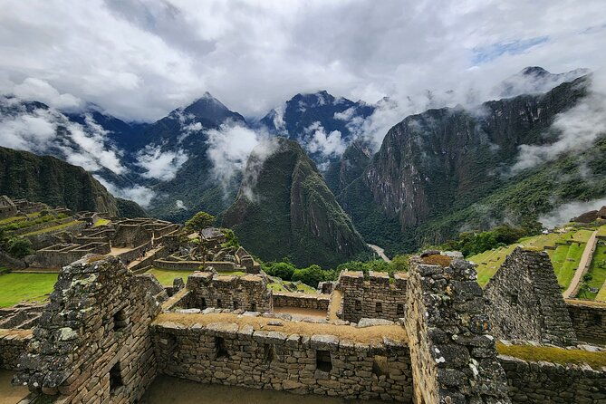 half-day-private-tour-machu-picchu-cusco-peru