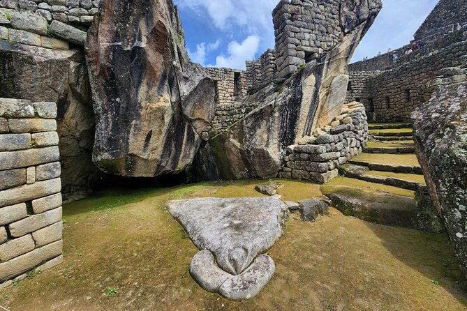 half-day-private-tour-machu-picchu-cusco-peru