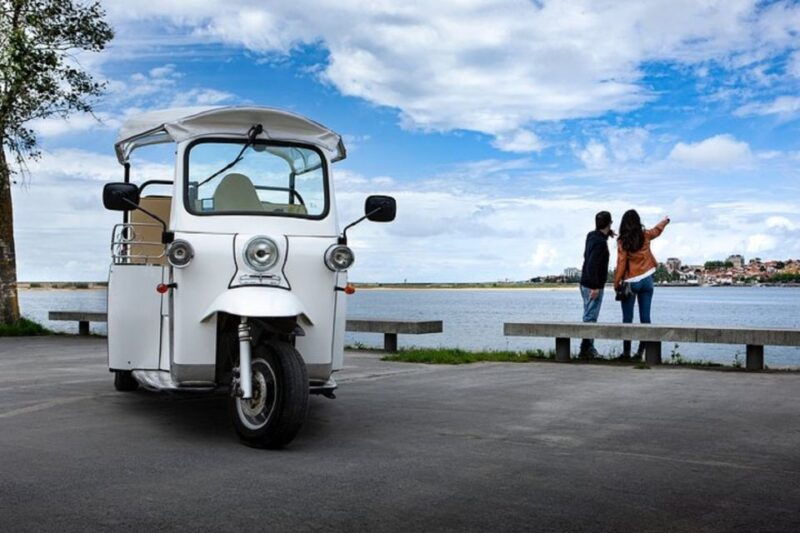half-day-private-tour-of-porto-and-afurada-village-tuk-tuk