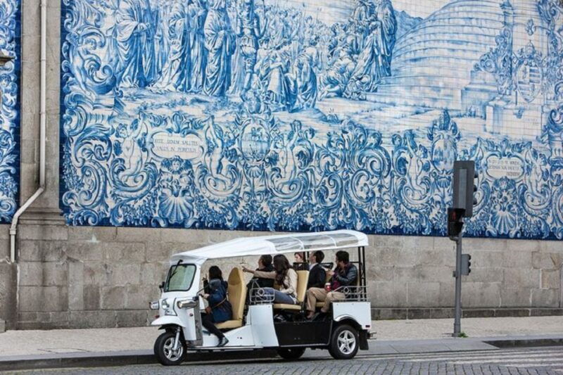 half-day-private-tour-of-porto-and-afurada-village-tuk-tuk