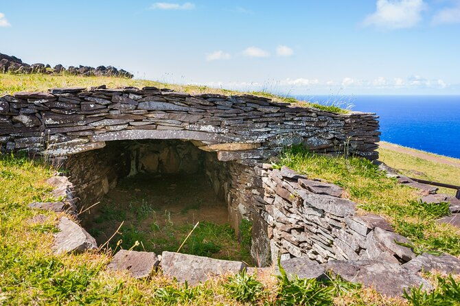 half-day-private-tour-rano-kau-and-orongo-the-city-of-kings