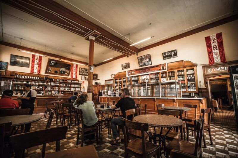 half-day-private-tour-to-local-market-chinatowncordano-bar
