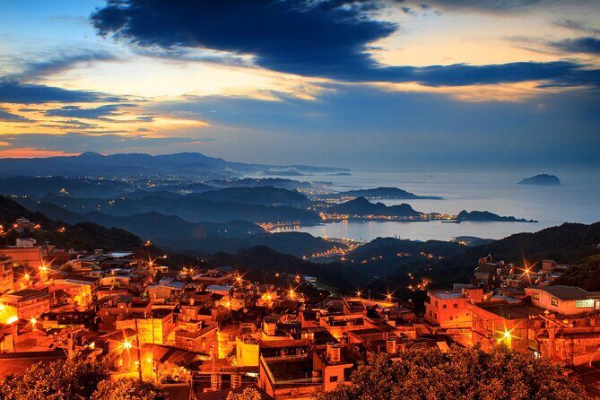 Half Day Private Tour to Yehliu Geopark & Jiufen by Night - Authentic Experiences Highlighted by Reviewers