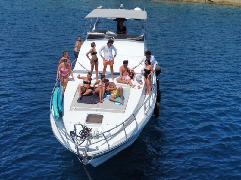 half-day-private-yacht-tour-on-the-syracuse-coast-2