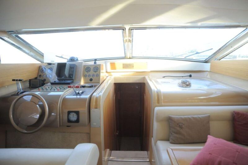 half-day-private-yacht-tour-on-the-syracuse-coast-2