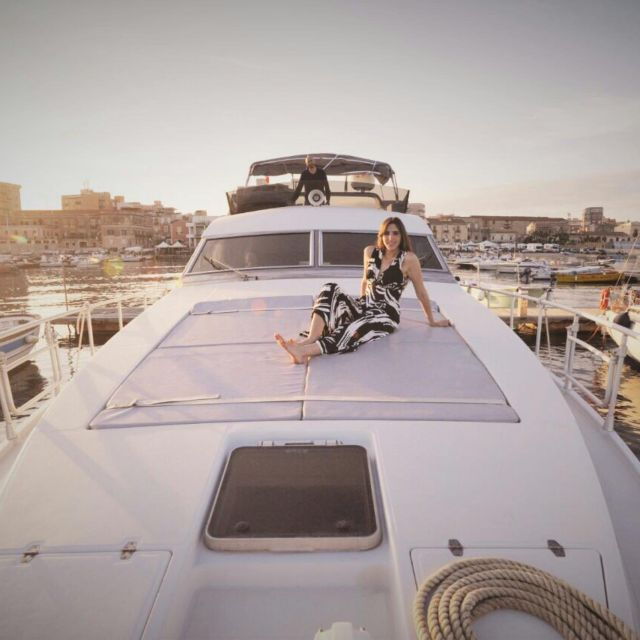 half-day-private-yacht-tour-on-the-syracuse-coast-2