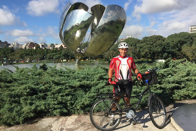 half-day-recoleta-and-palermo-bike-tour-in-buenos-aires