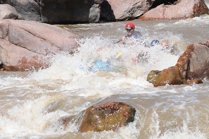 half-day-royal-gorge-whitewater-rafting-adventure-canon-city-co