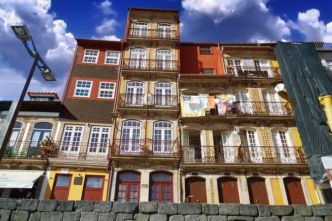 half-day-small-group-tour-of-porto-city-with-wine-tasting-2