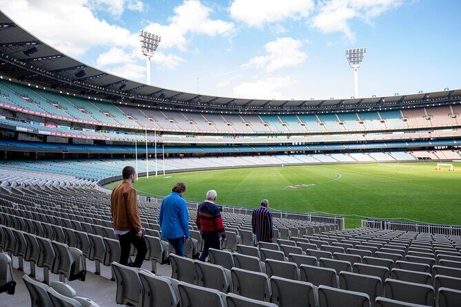 Half-Day Sports Lovers Bus Tour of Melbourne with MCG Tour - The Itinerary in Detail