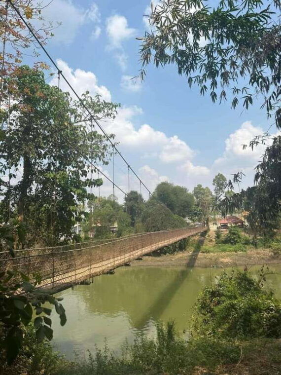 half-day-swing-bridge-bamboo-train-batcave-killing-cave