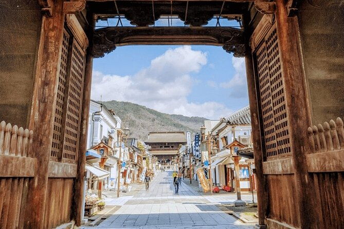 half-day-tea-ceremony-and-zenkoji-experience-tour