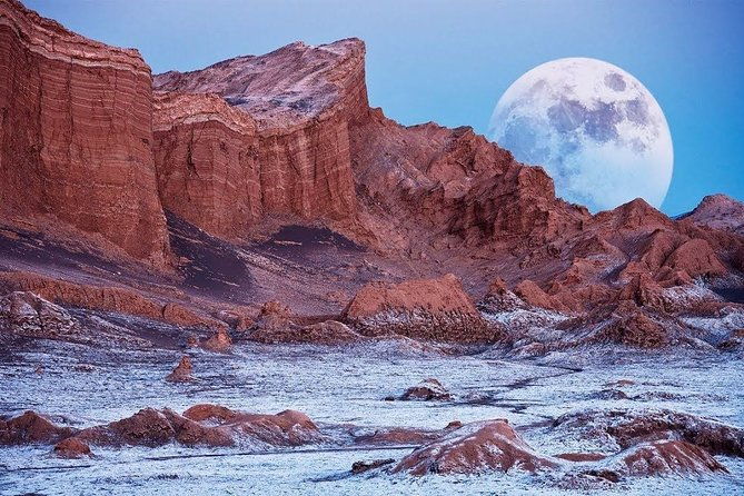 half-day-the-moon-valley-shared-tour