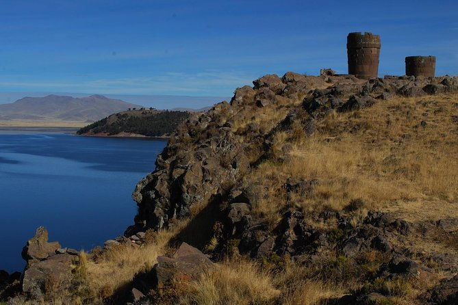 half-day-tombs-chullpas-of-sillustani-from-puno