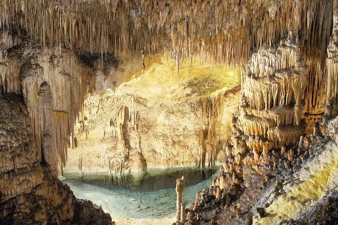 half-day-tour-bus-to-the-caves-of-drach