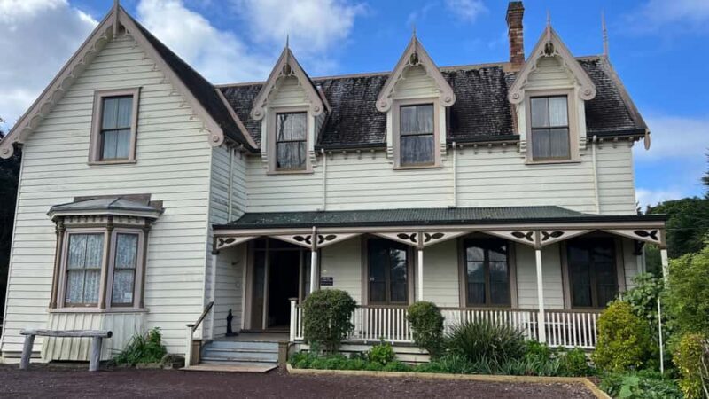 Half-Day Tour - EAST AUCKLAND Explorer & Scenic Ferry Return - Key Points