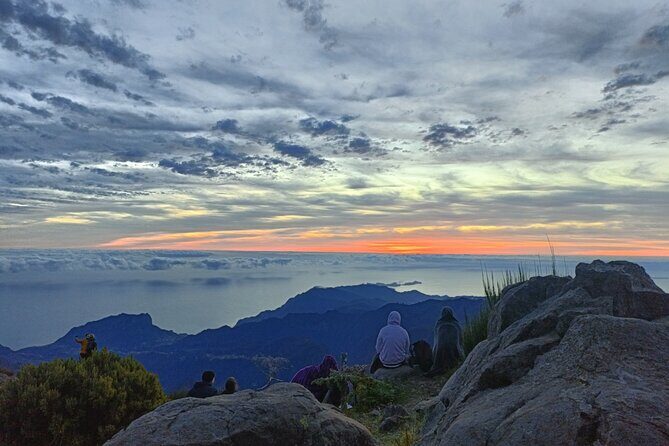 Half day Tour From 0 To 1818 Meters To Pico Do Arieiro Sunrise - FAQ