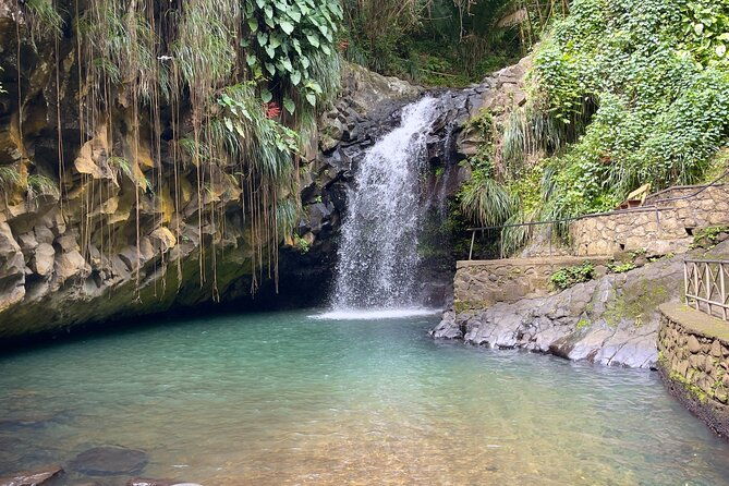 half-day-tour-grenada-river-tubing-and-waterfall-excursion
