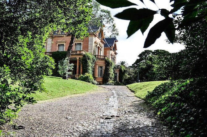 half-day-tour-of-buenos-aires-by-private-car