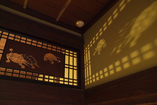 Half Day Tour to Akita, Samurai Town with Lisenced Guide - Strolling Along Samurai Streets: Shops and Tasting Opportunities