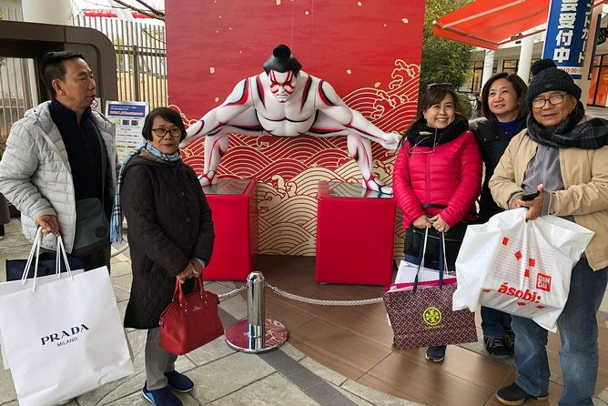 half-day-tour-to-enjoy-japans-largest-illumination-and-outlet