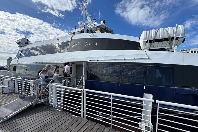 Half-Day Tour to Robben Island with Reserved Tickets. - Key Points